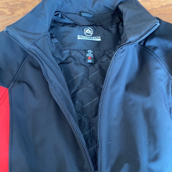 Stormtech Performance Jacket - Picture 2 of 4